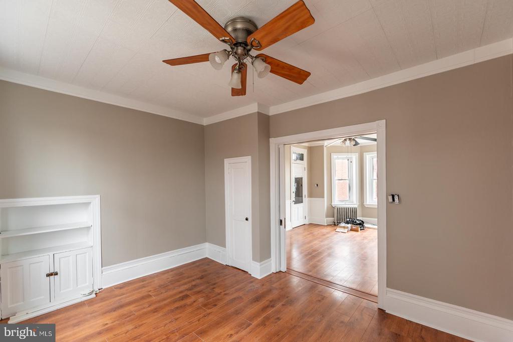 631 MAIN STREET Unit: APT #1