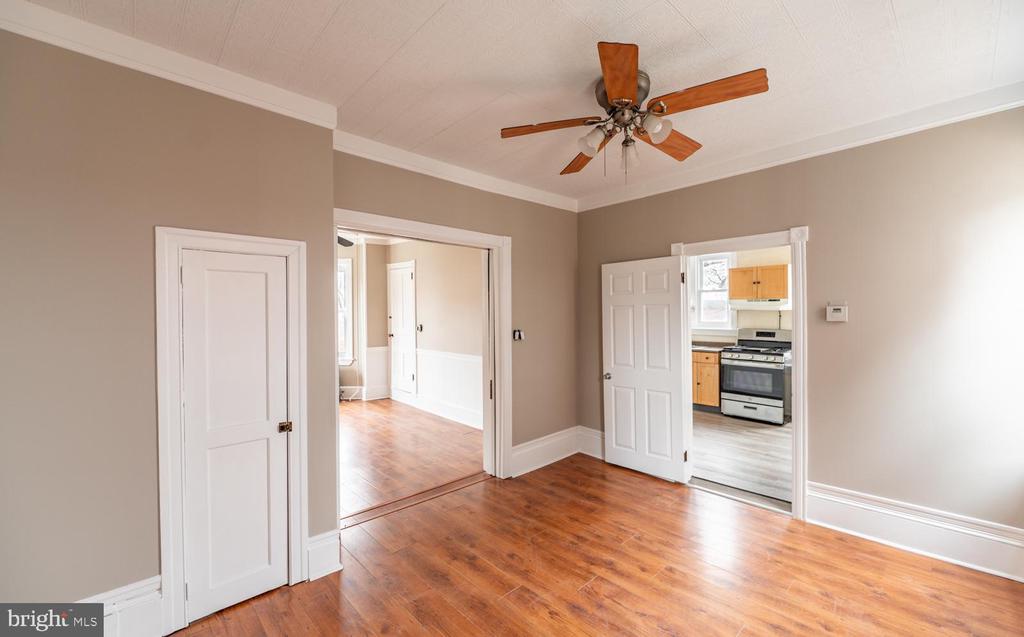 631 MAIN STREET Unit: APT #1