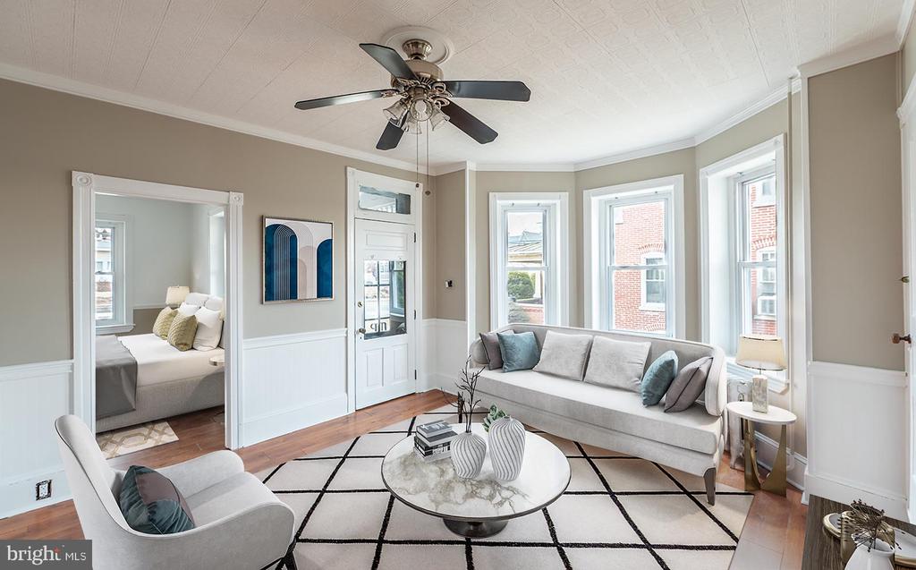 631 MAIN STREET Unit: APT #1