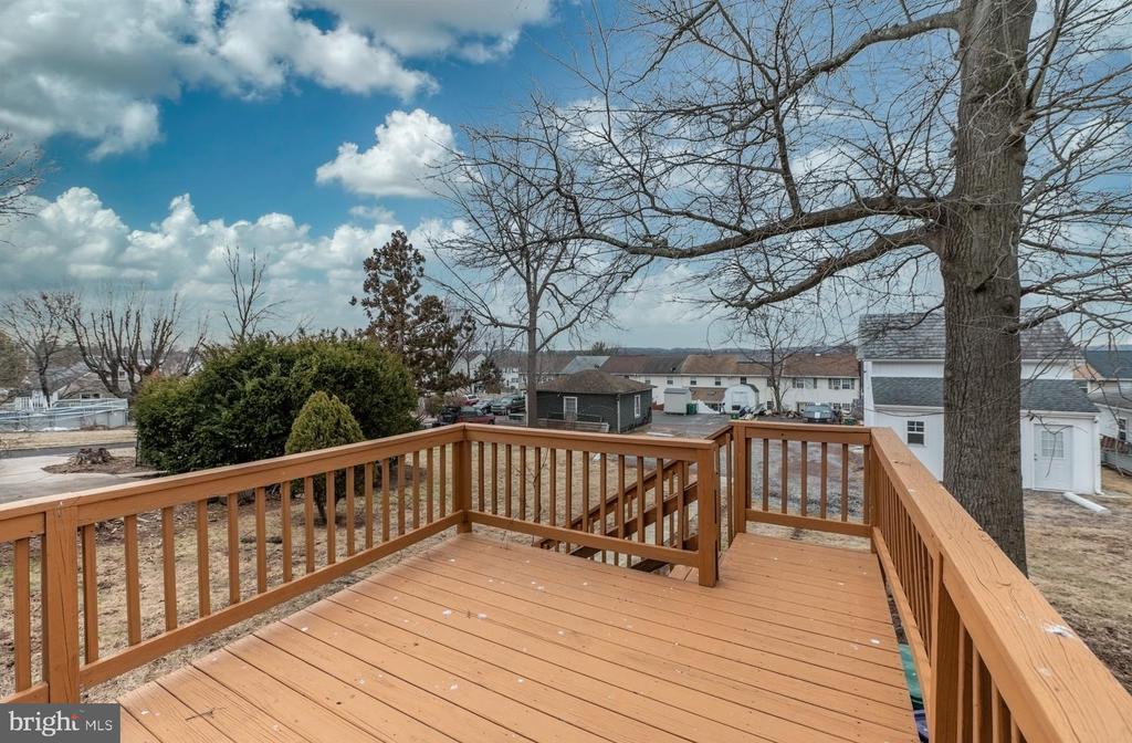 631 MAIN STREET Unit: APT #1