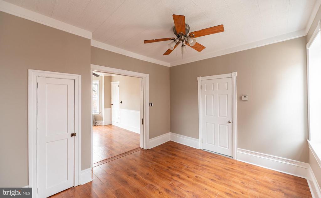 631 MAIN STREET Unit: APT #1