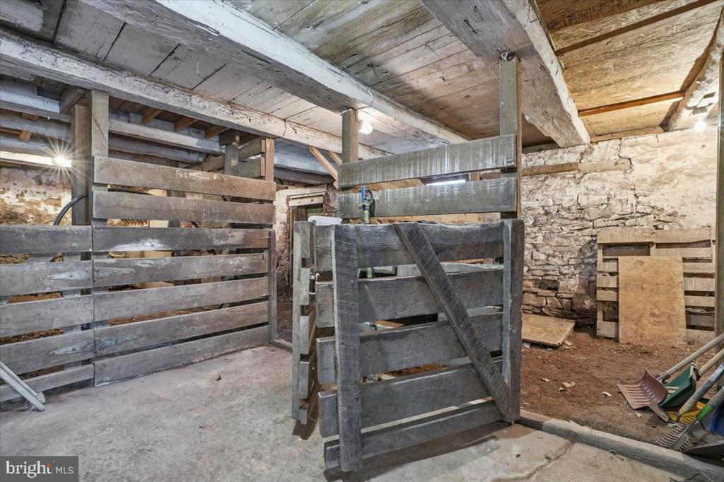 111 MINE RUN ROAD