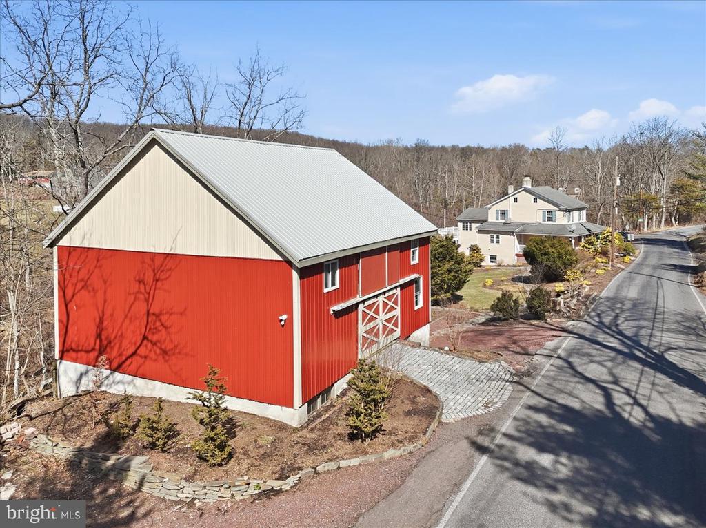 111 MINE RUN ROAD