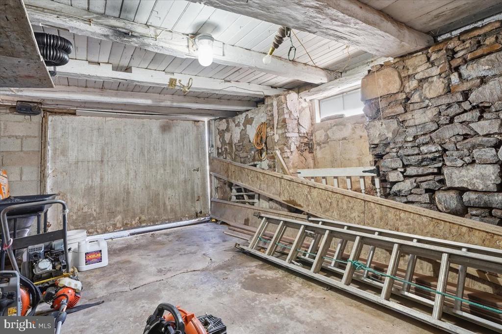 111 MINE RUN ROAD