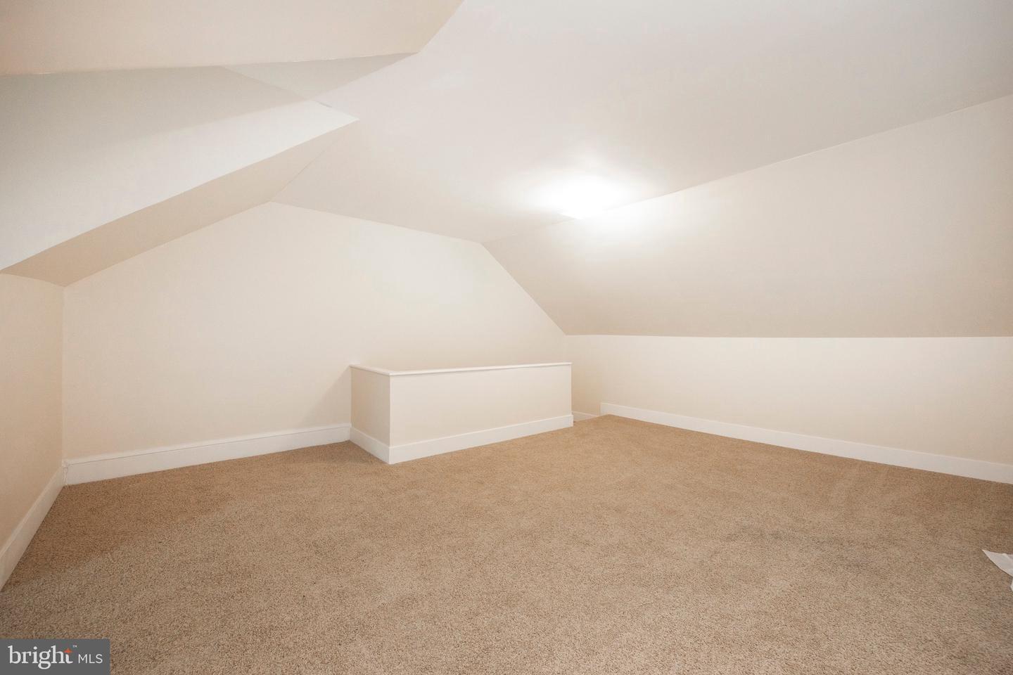 524 N FRANKLIN STREET Unit: APT 2