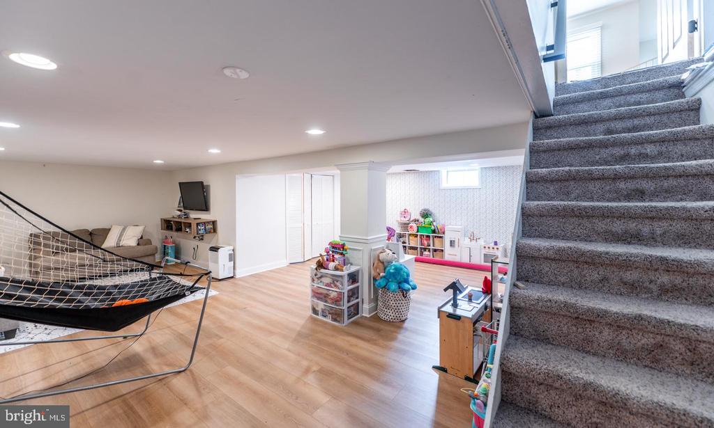 1113 E PROSPECT AVENUE