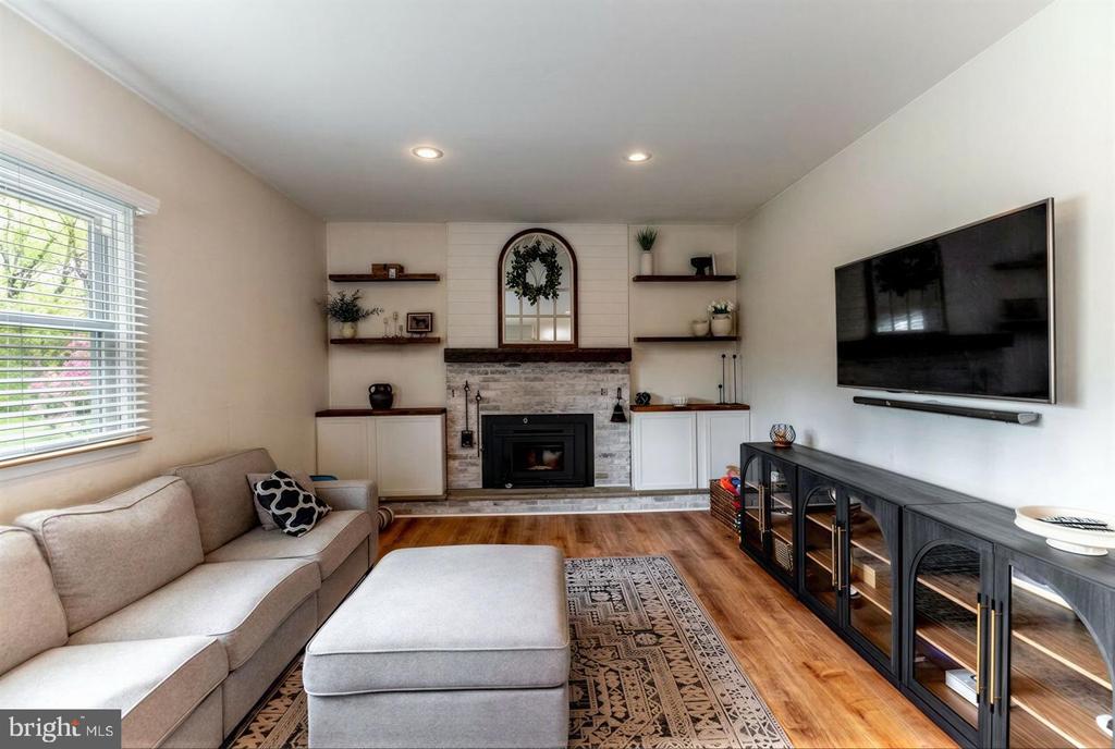 1113 E PROSPECT AVENUE