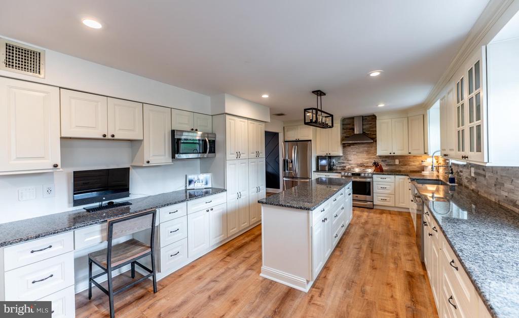 1113 E PROSPECT AVENUE