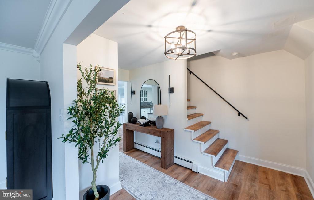 1113 E PROSPECT AVENUE