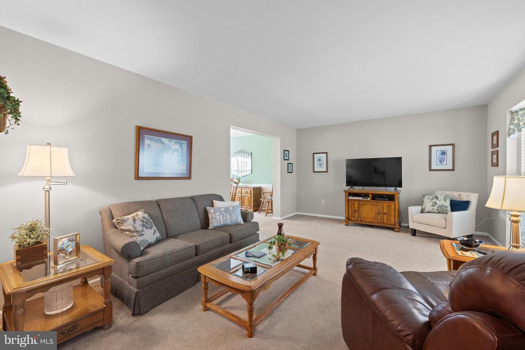 724 QUAIL CIRCLE