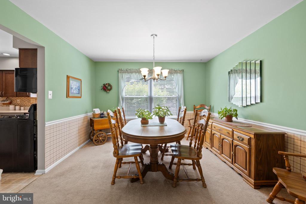 724 QUAIL CIRCLE