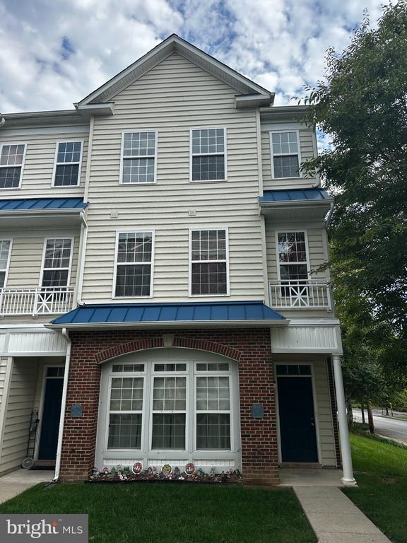98 CRYSTAL LANE Unit: 98