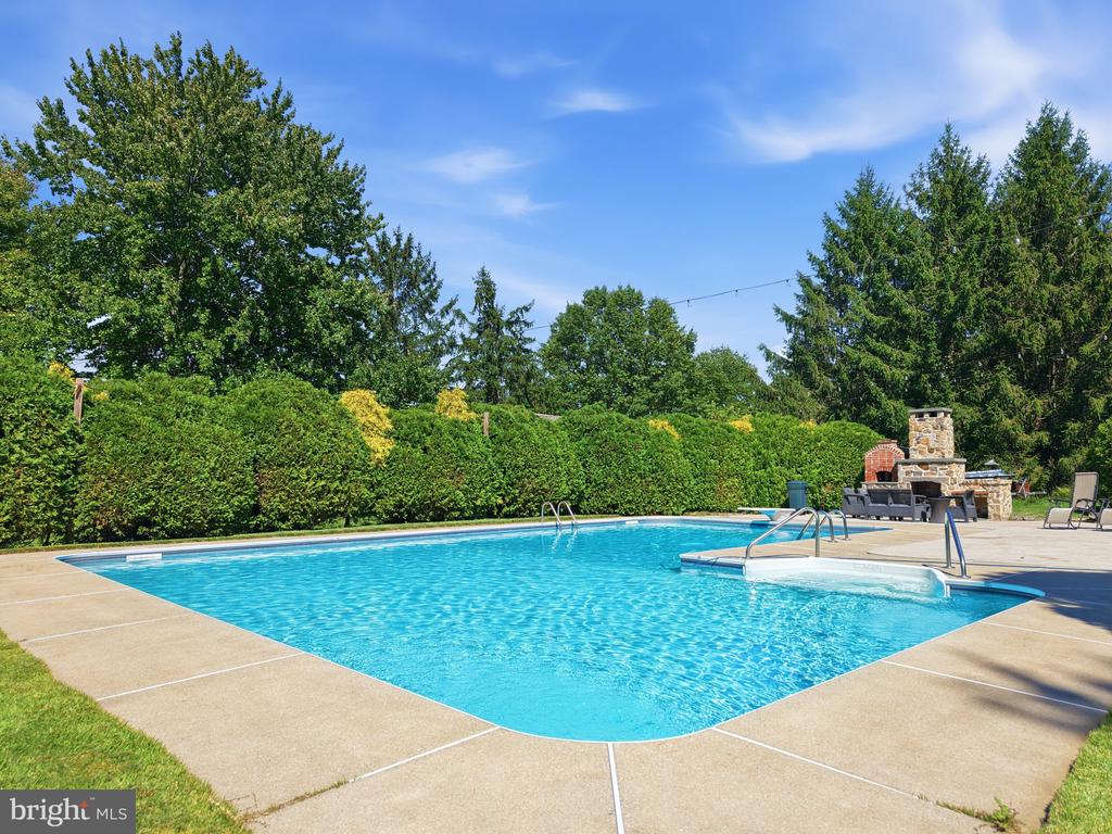 3301 MILLER ROAD