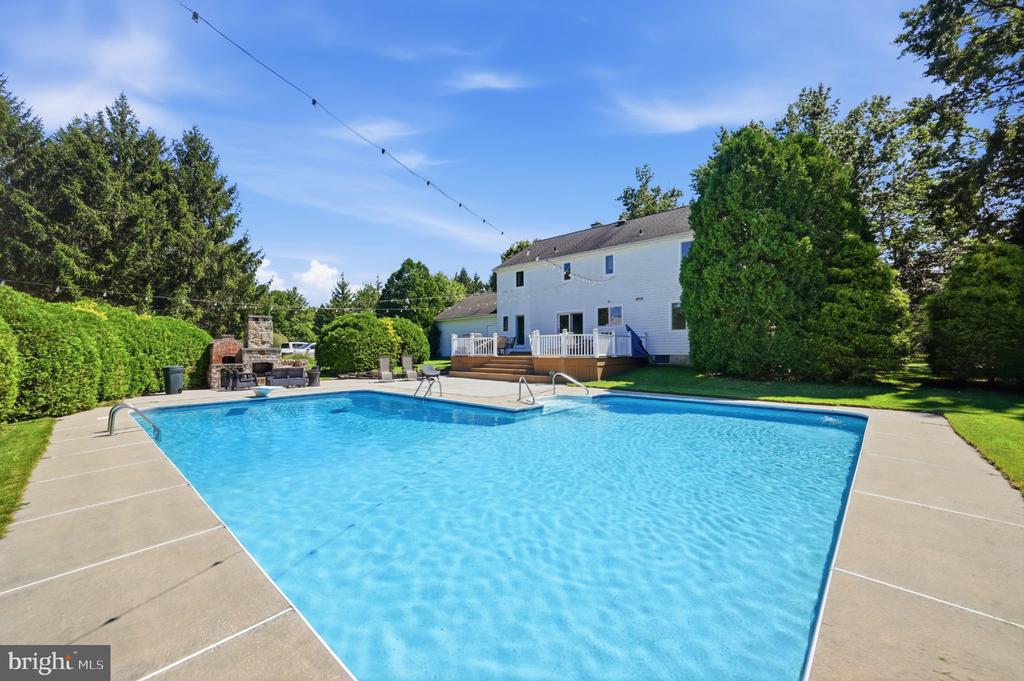 3301 MILLER ROAD