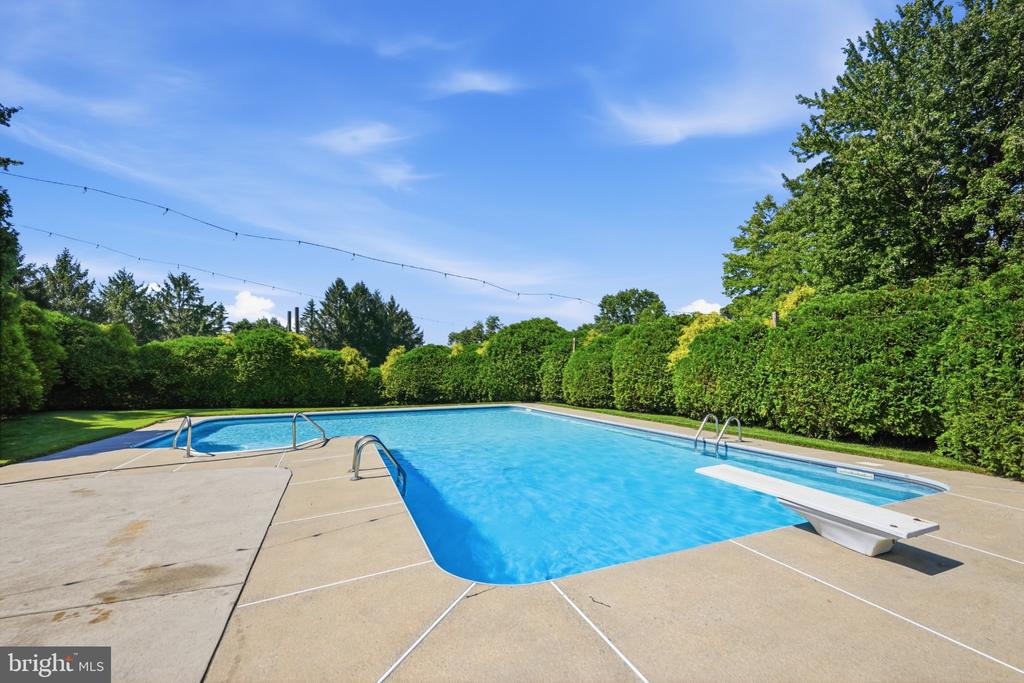 3301 MILLER ROAD