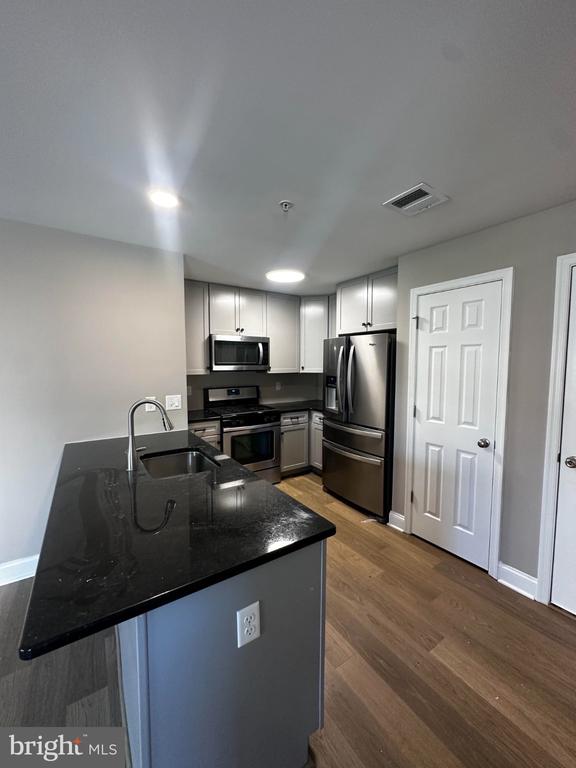 3053 DAVENPORT WAY Unit: 97 L