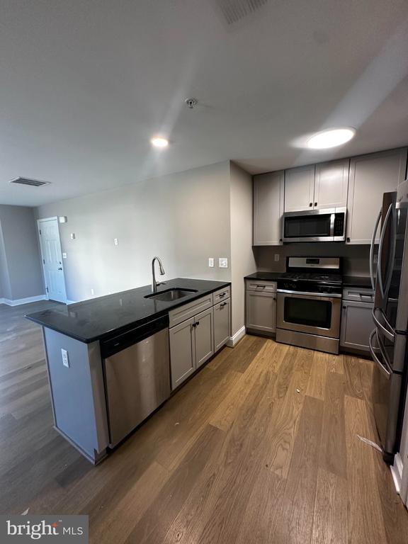 3024 GOSHEN DRIVE Unit: 90 L