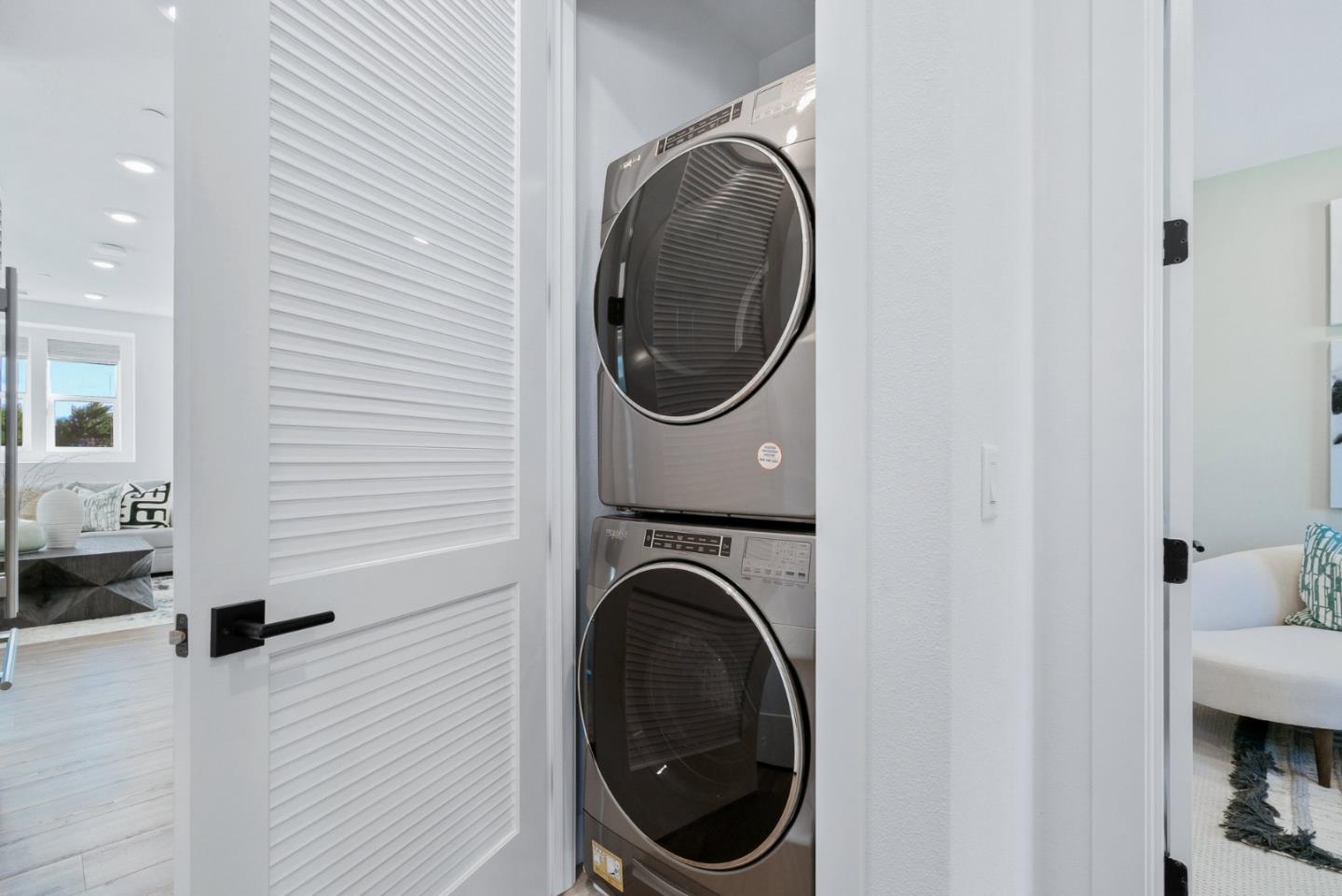 2913 Noyce Place Unit: 219