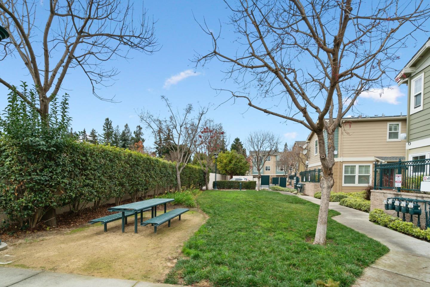 486 Tea Tree Terrace