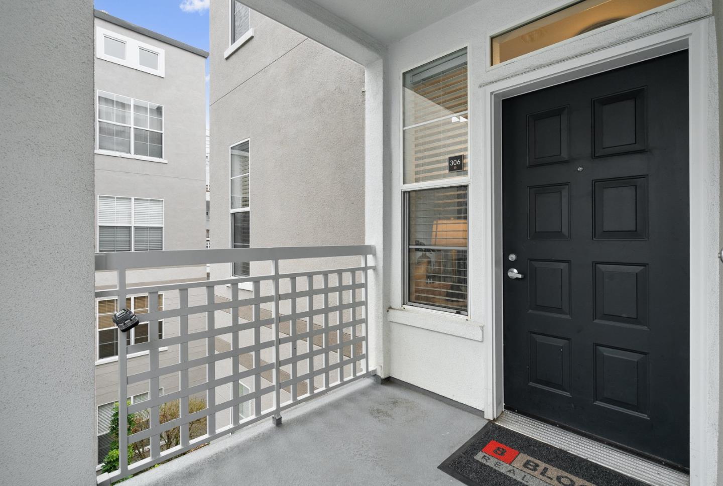 3901 Lick Mill BLVD 306