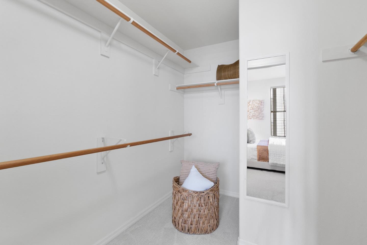 3901 Lick Mill BLVD 306