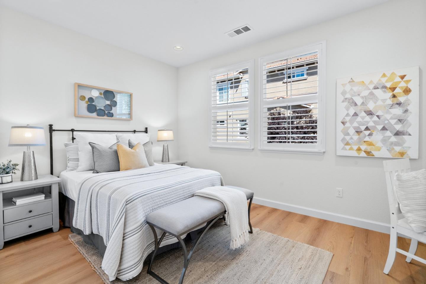 1580 Shore PL 4