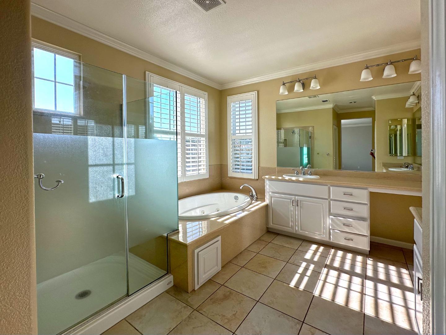 4188 Farrell WAY