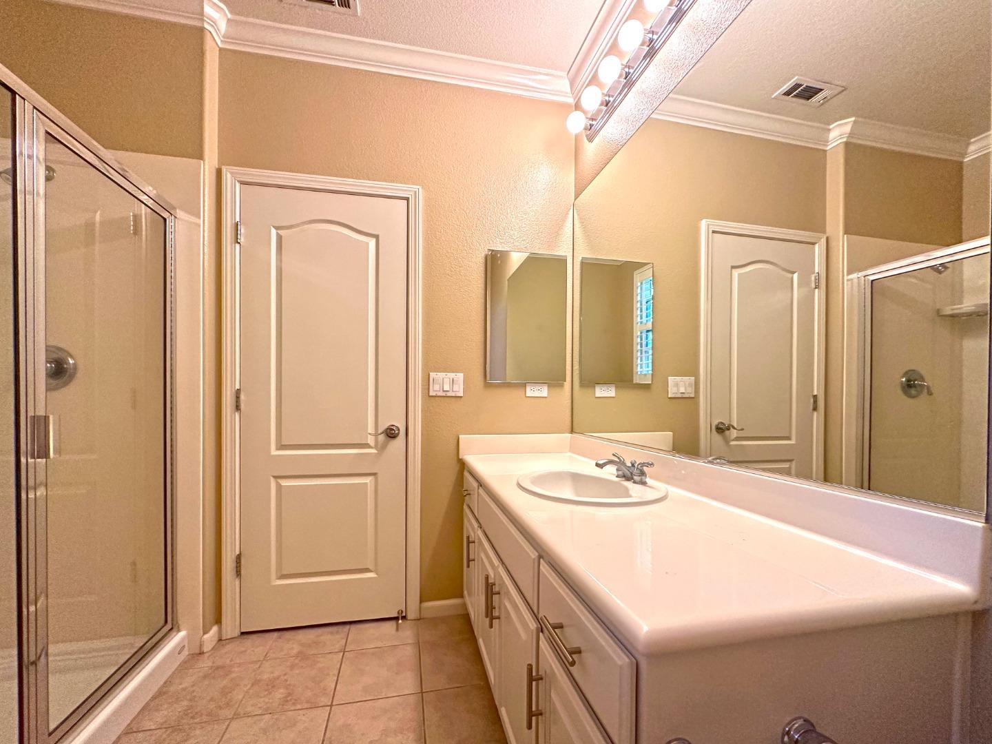 4188 Farrell WAY