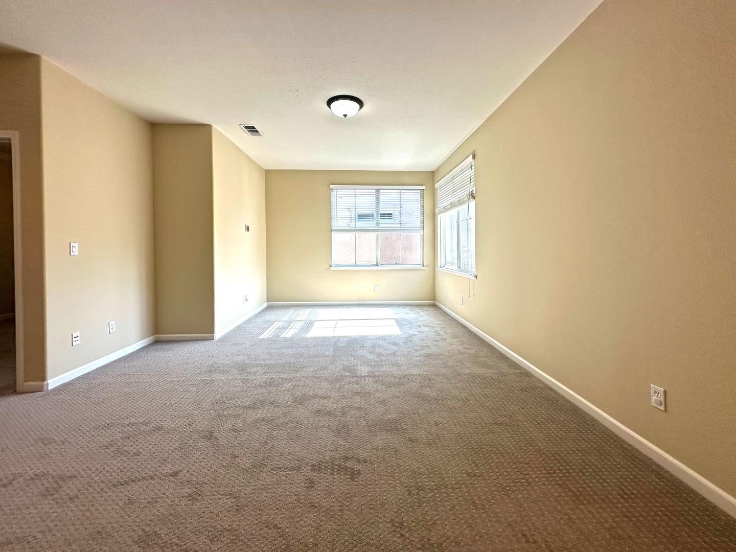 4188 Farrell WAY
