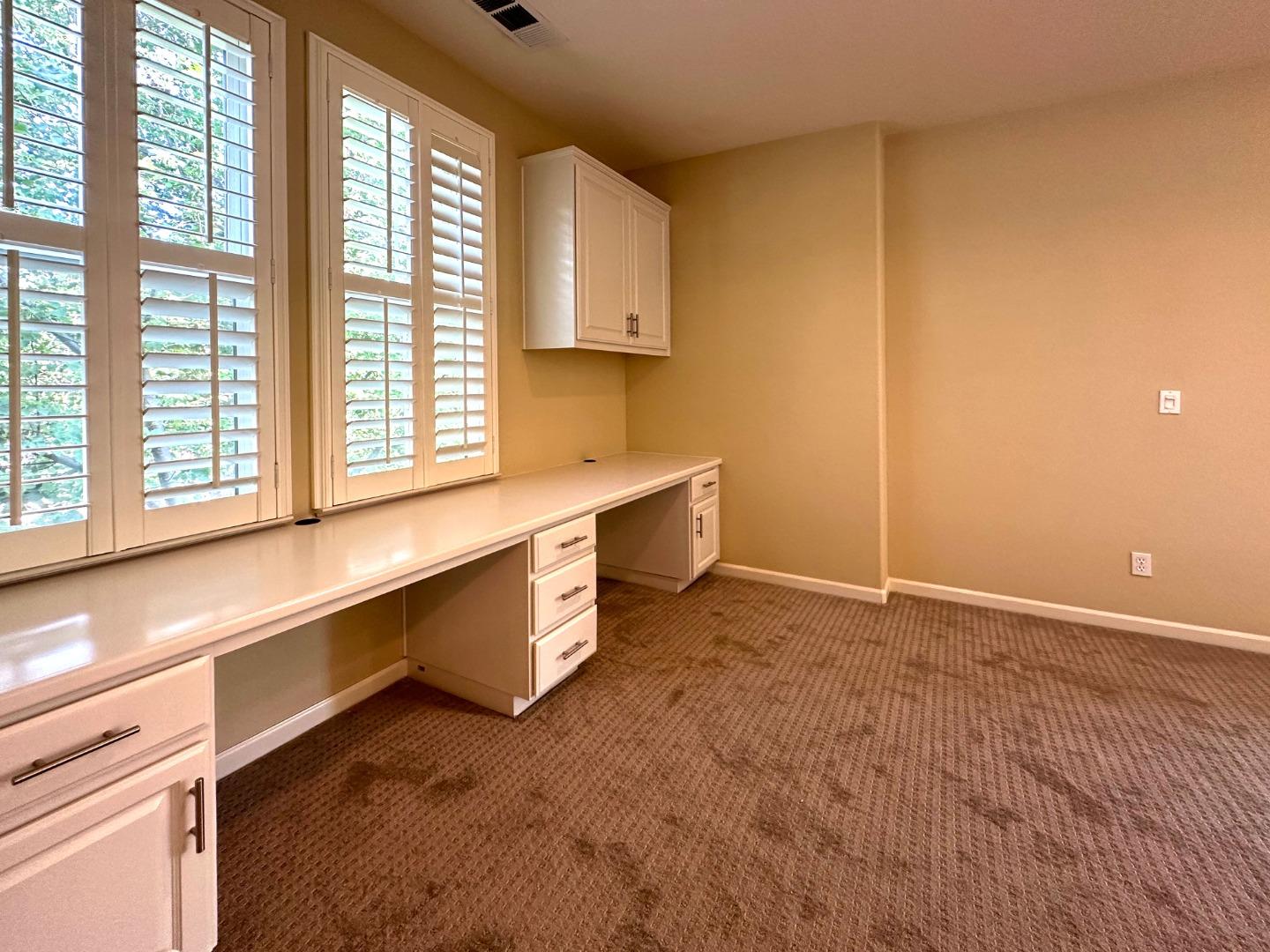4188 Farrell WAY