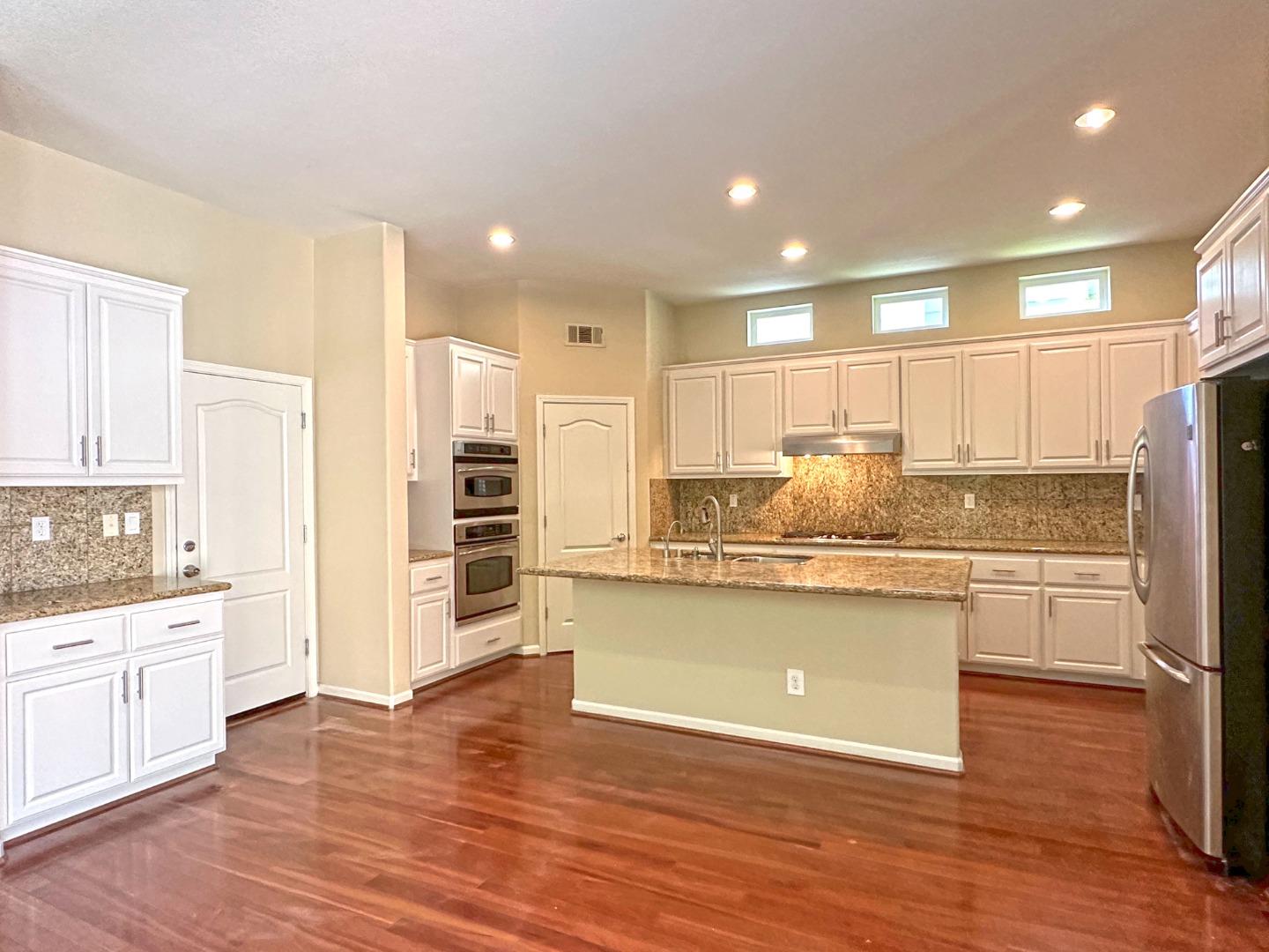 4188 Farrell WAY