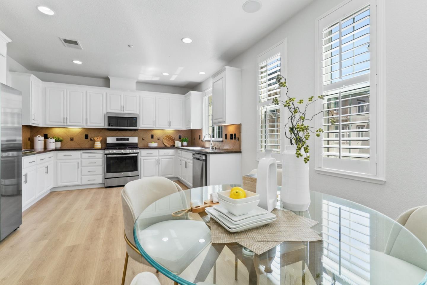4036 Crandall CIR