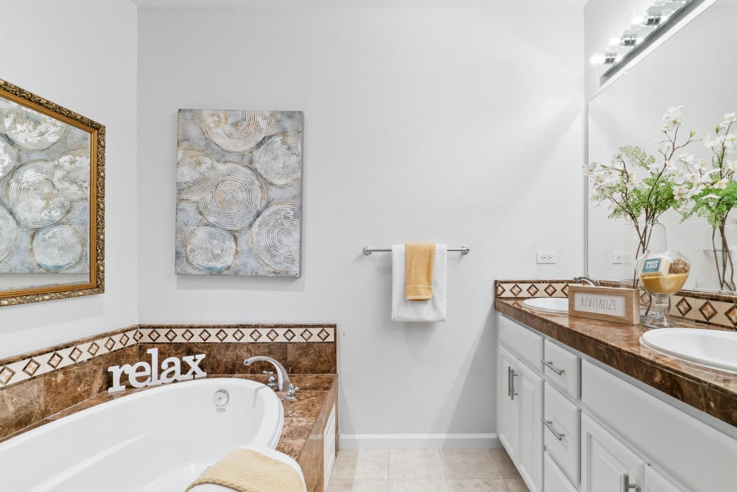 4036 Crandall CIR