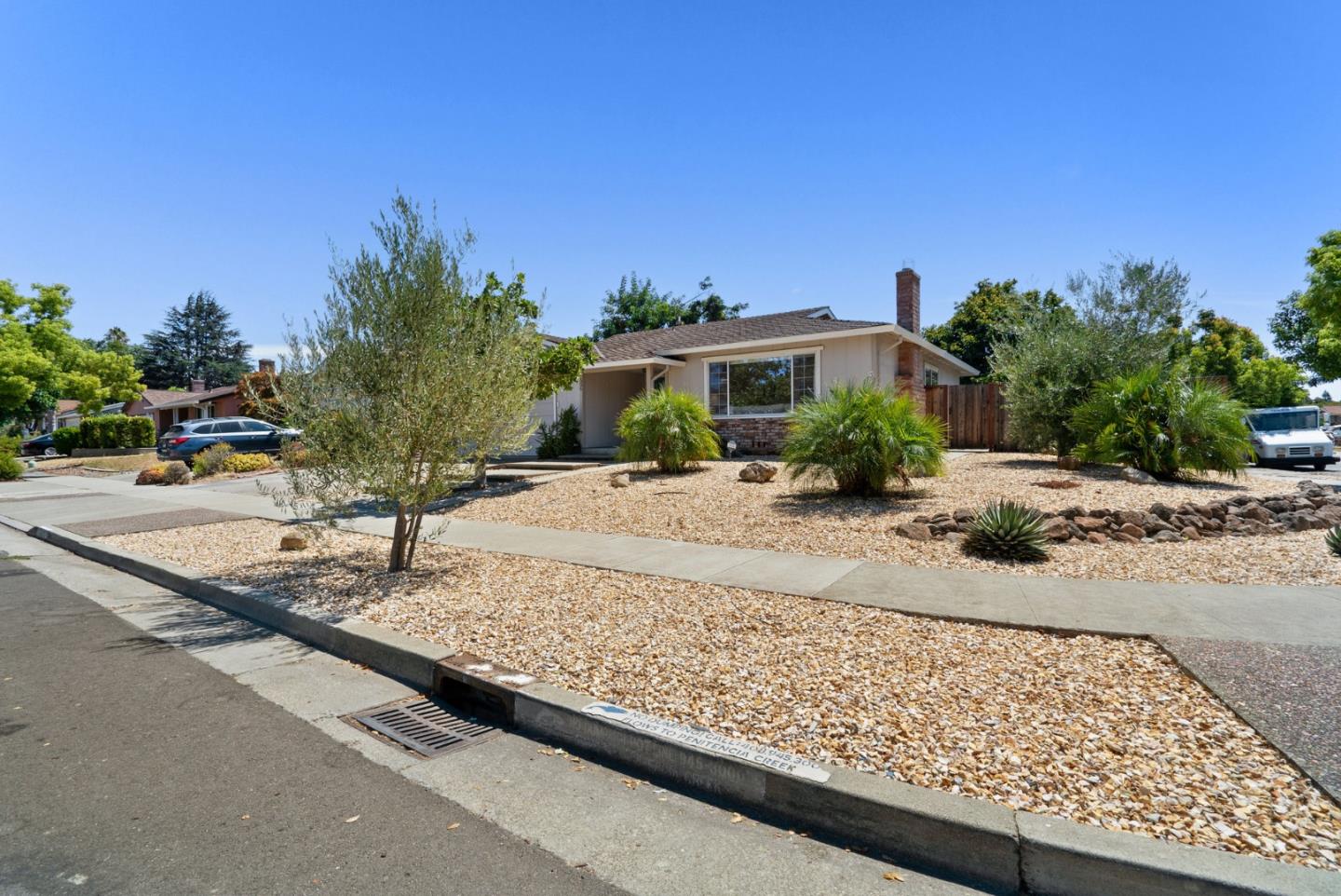 1006 Belford DR