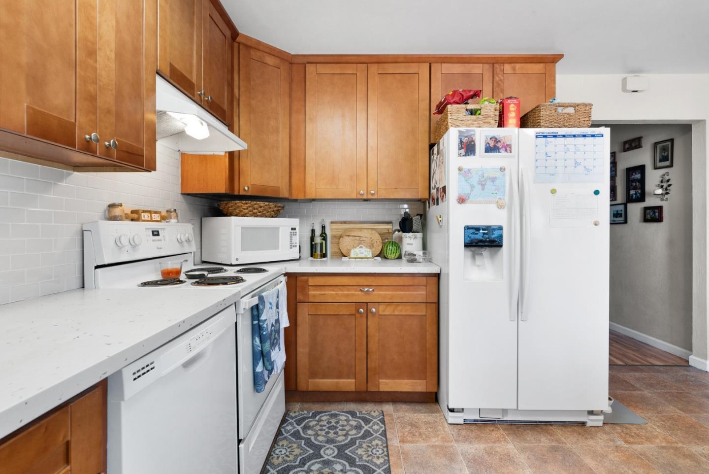 2832-2834 Regnart WAY