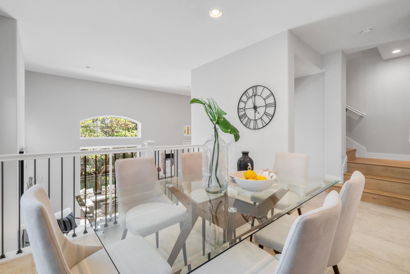 4513 Laird CIR