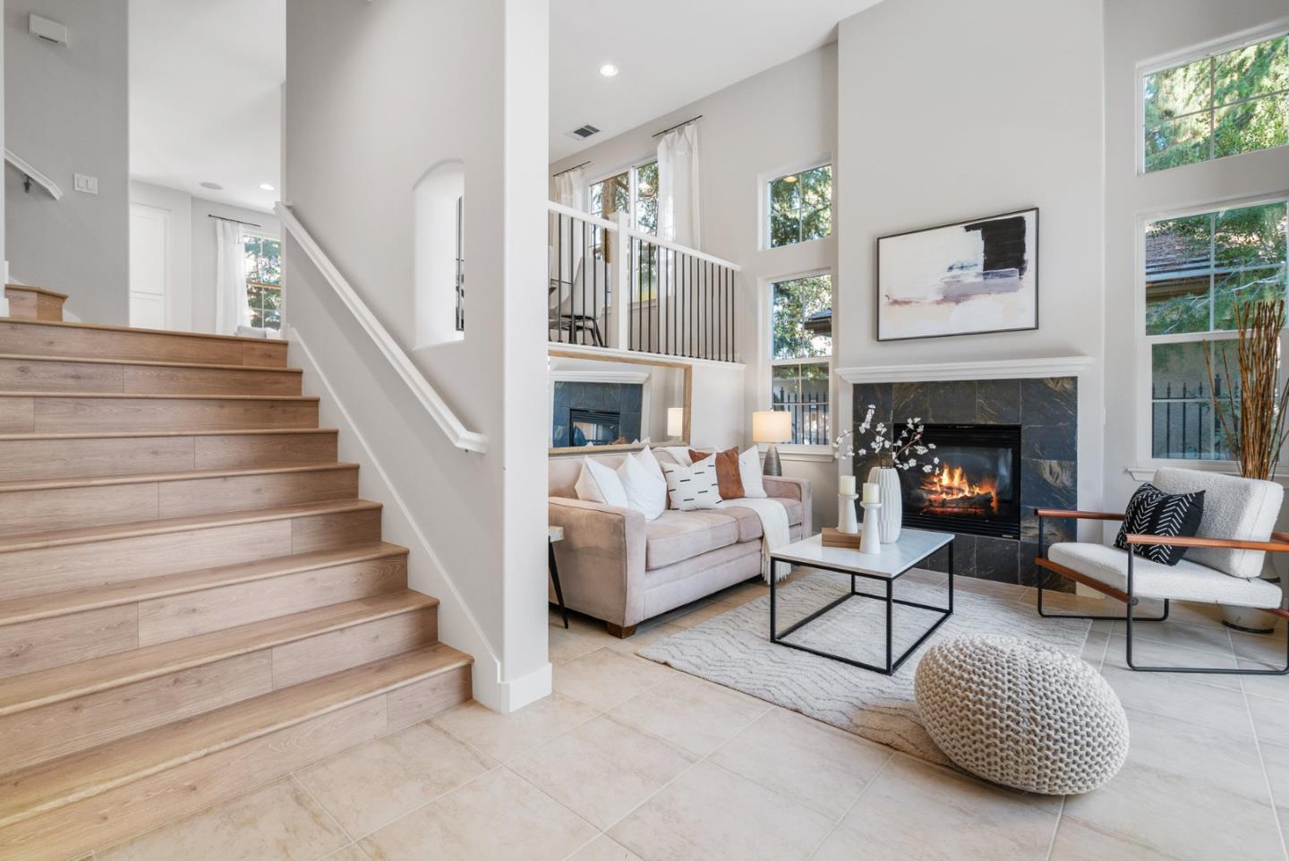 4513 Laird CIR