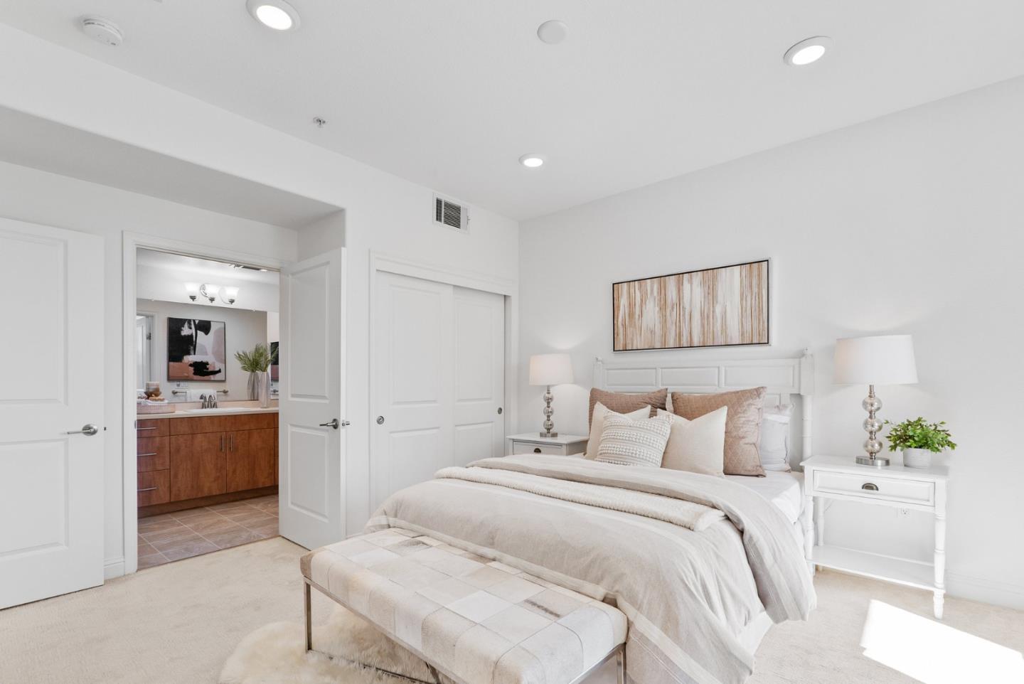 2585 El Camino Real 219