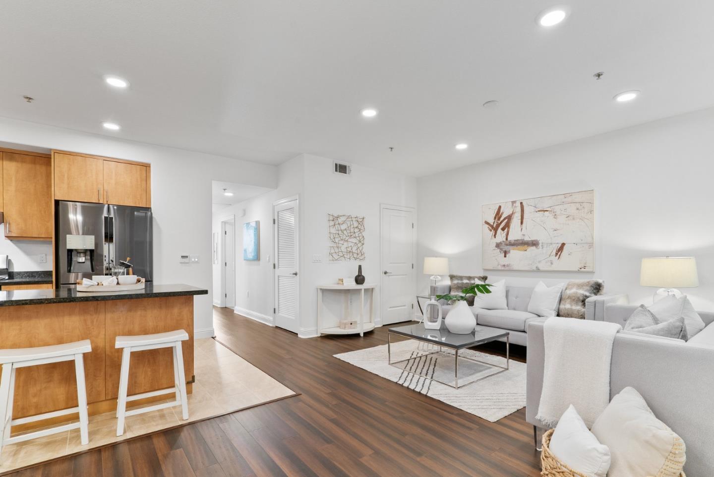 2585 El Camino Real 219