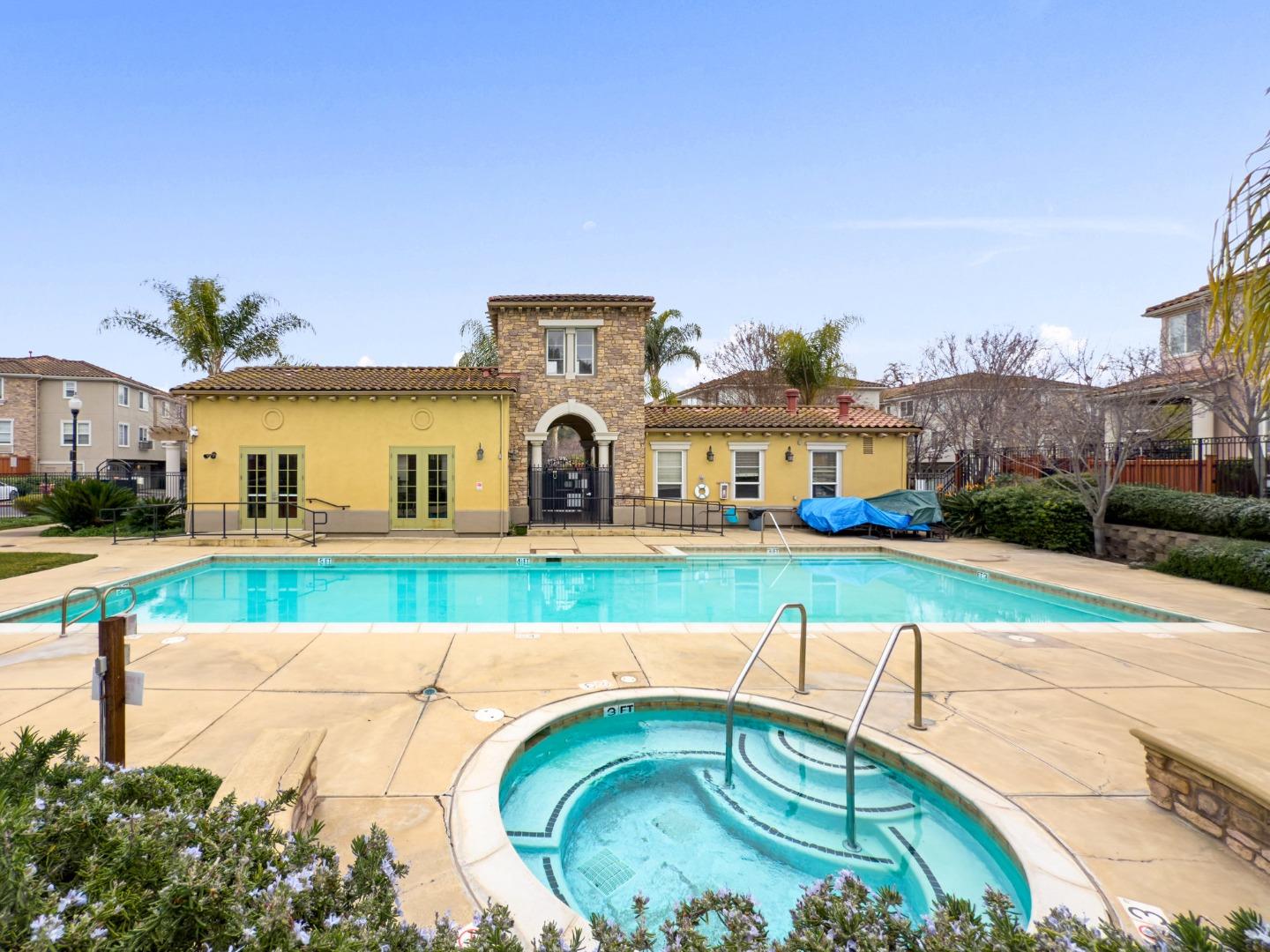 254 Vista Roma WAY