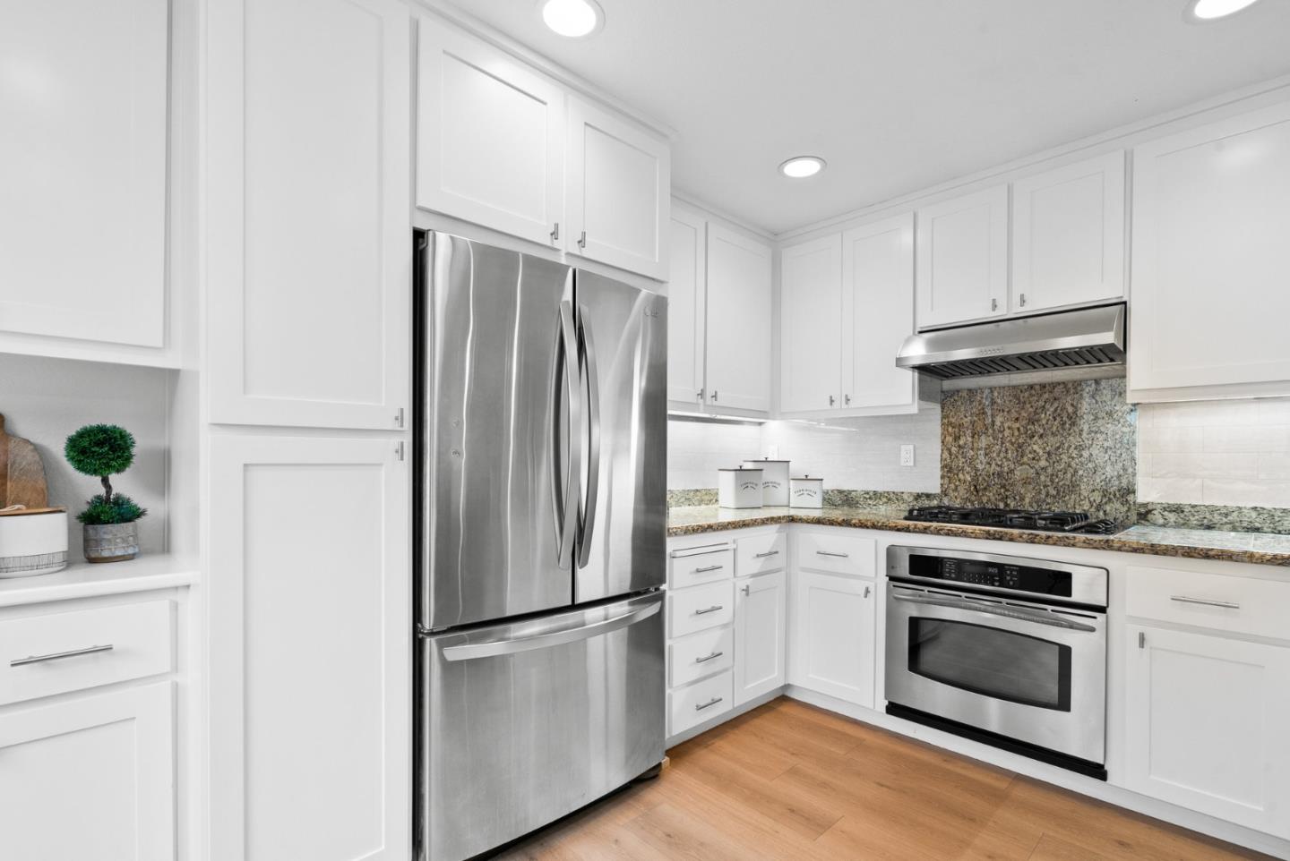 254 Vista Roma WAY