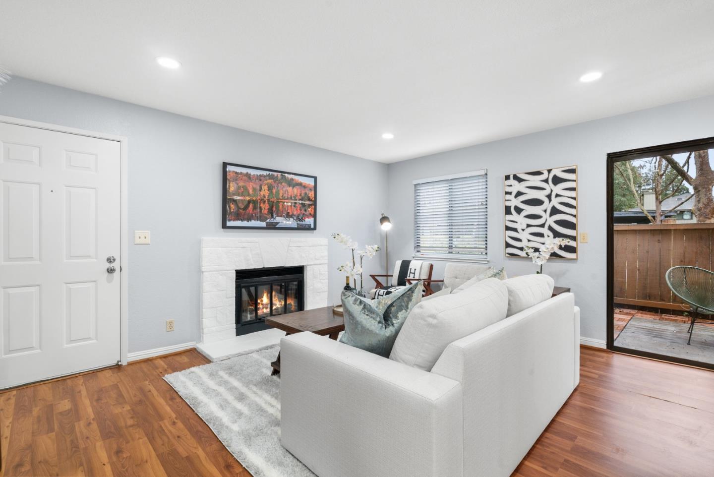 2902 La Terrace CIR