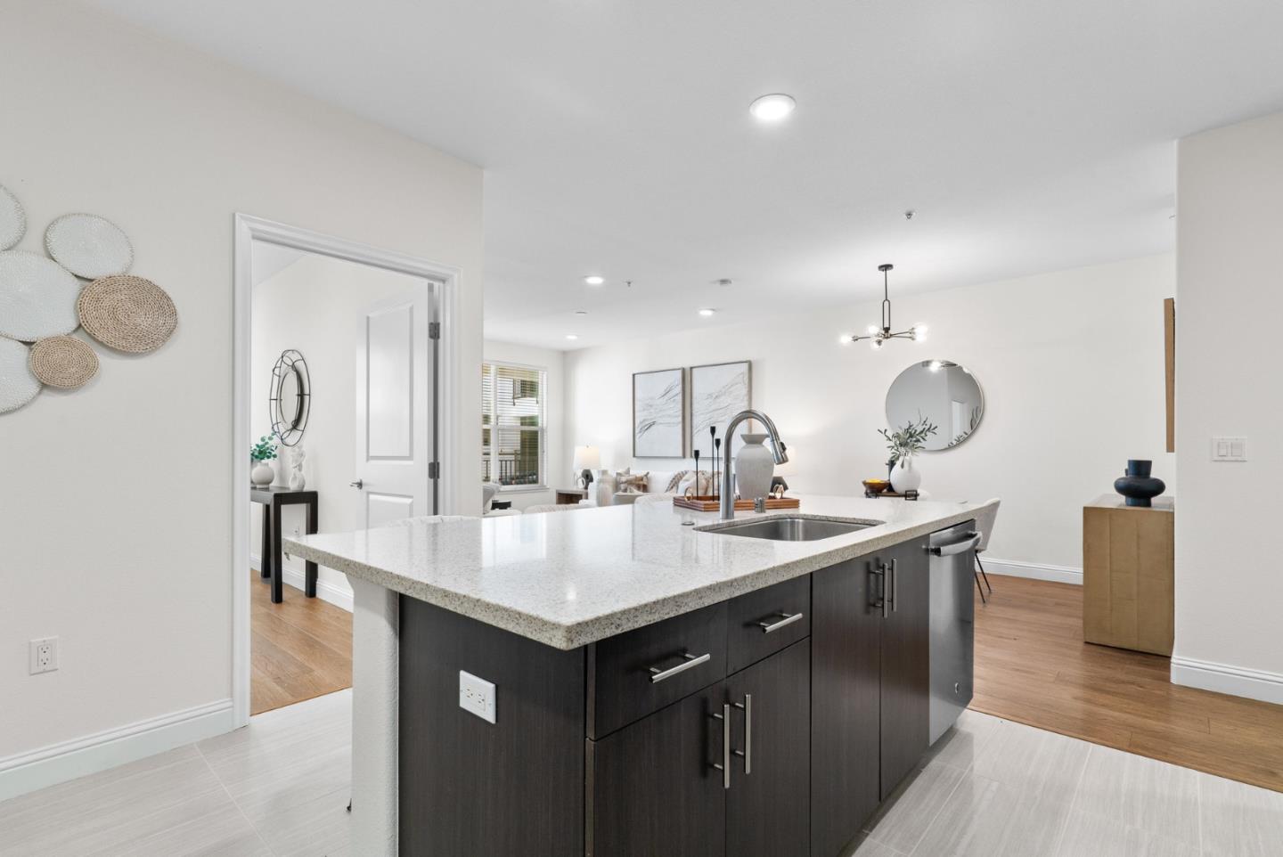 2585 El Camino Real 205