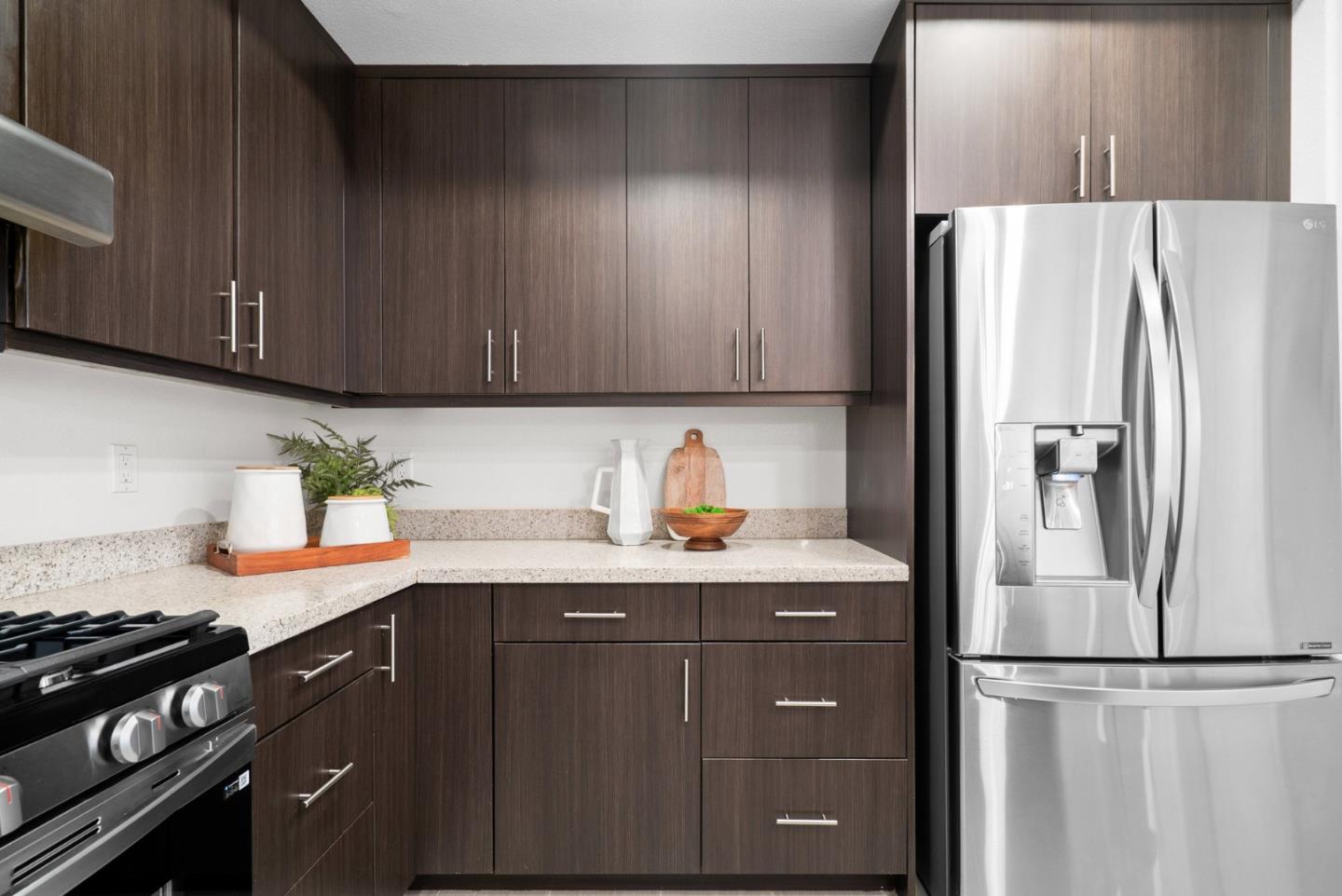 2585 El Camino Real 205