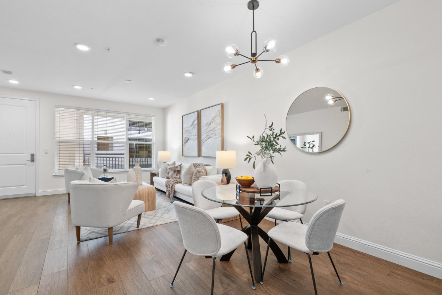 2585 El Camino Real 205