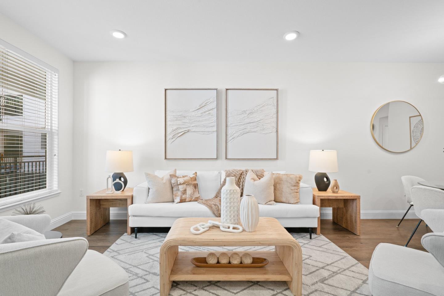 2585 El Camino Real 205