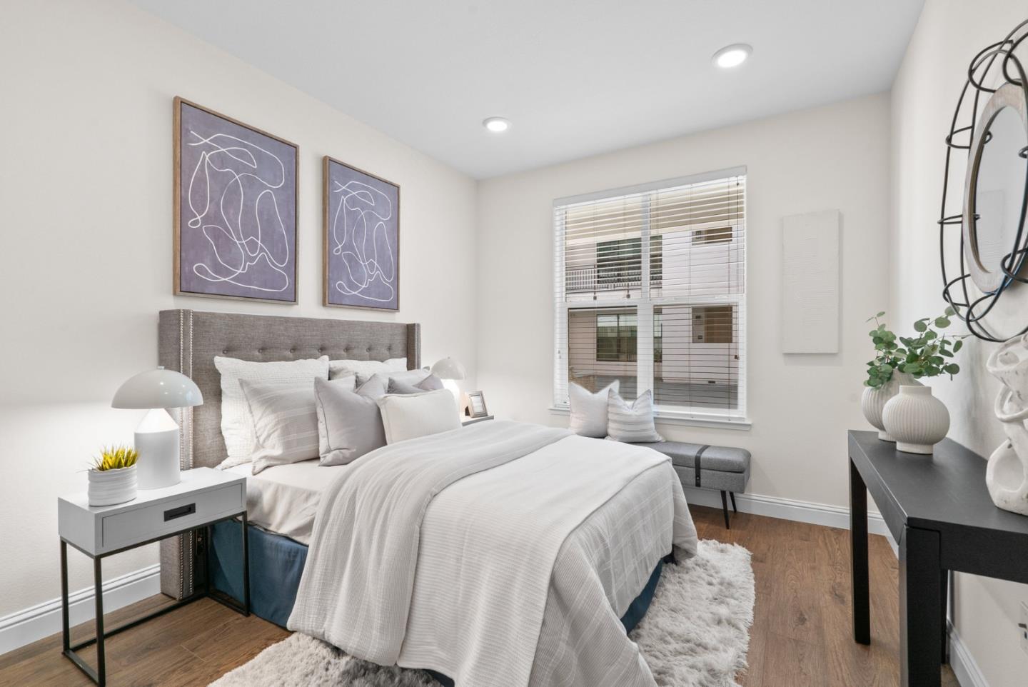 2585 El Camino Real 205