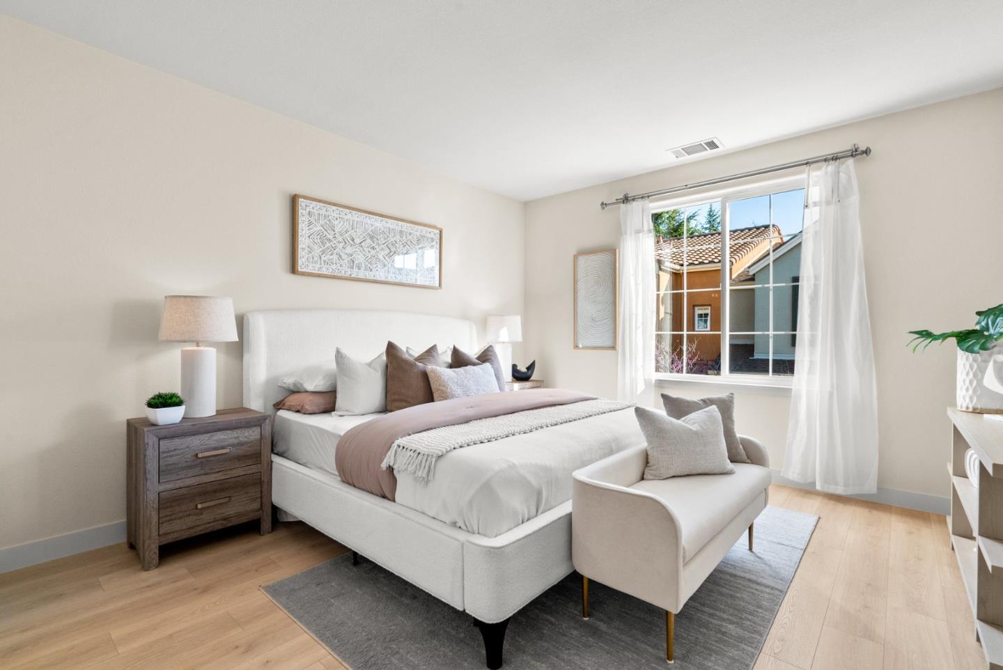 4583 Laird CIR