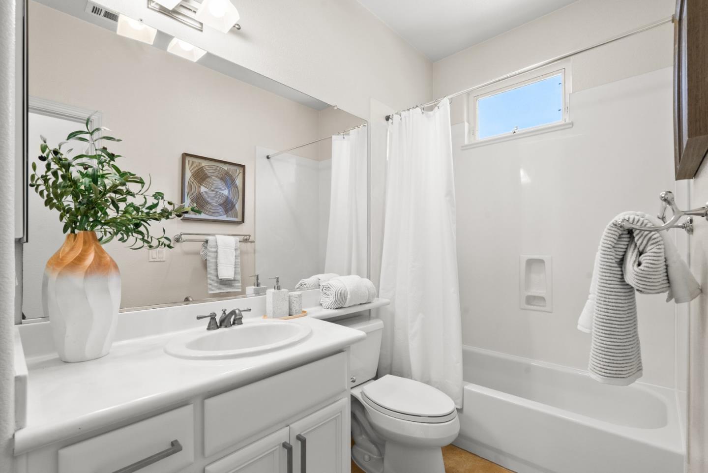 4583 Laird CIR
