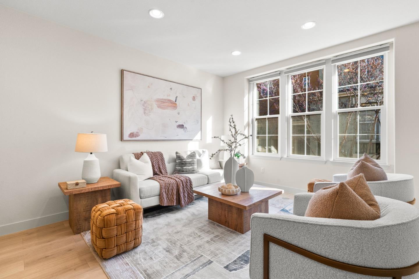 4583 Laird CIR